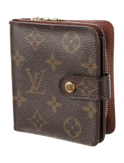 Products by Louis Vuitton: Low Key Compact Wallet